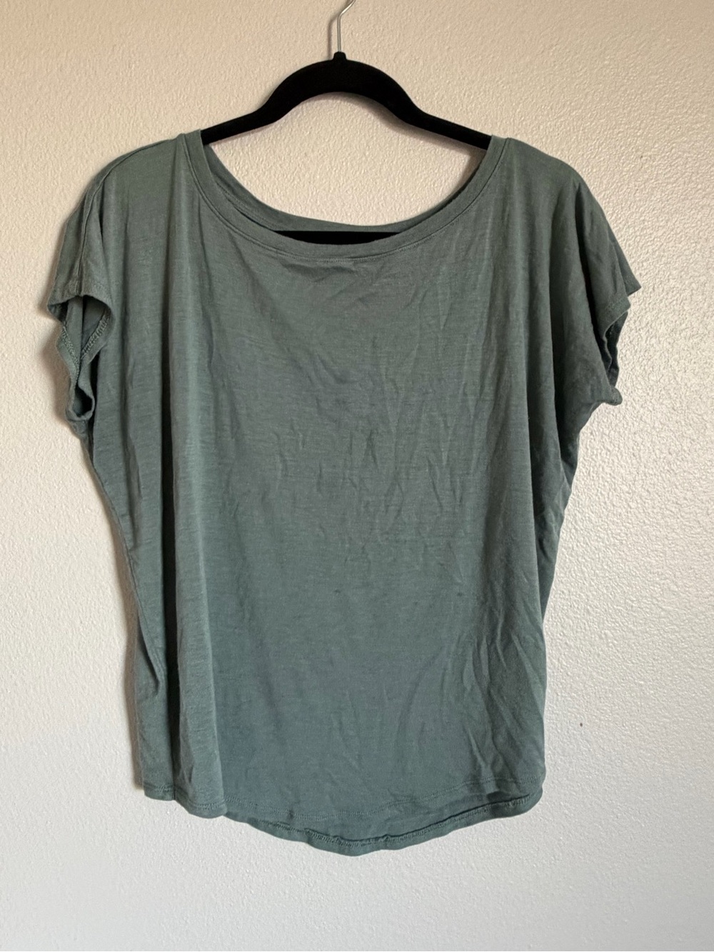Classic Women's Short-Sleeve Scoop Neck Top — Sage Green